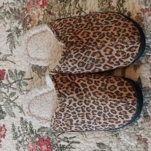 Animal print slippers. Size Xlg. NWOT